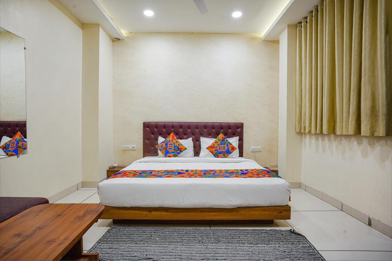 Fabhotel Sukh Vilas Indore Buitenkant foto